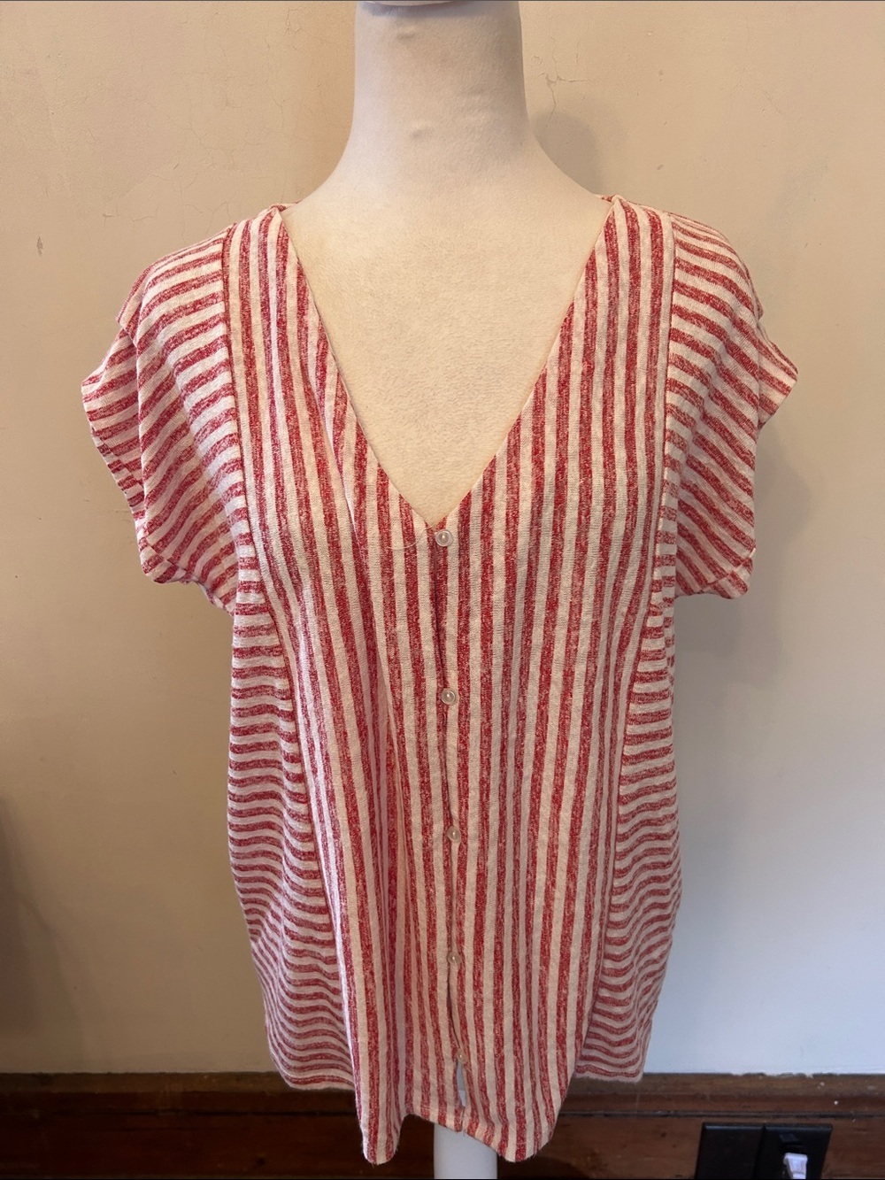 Bobeau Striped Button Front V-Neck Top in Red and White Size M EUC